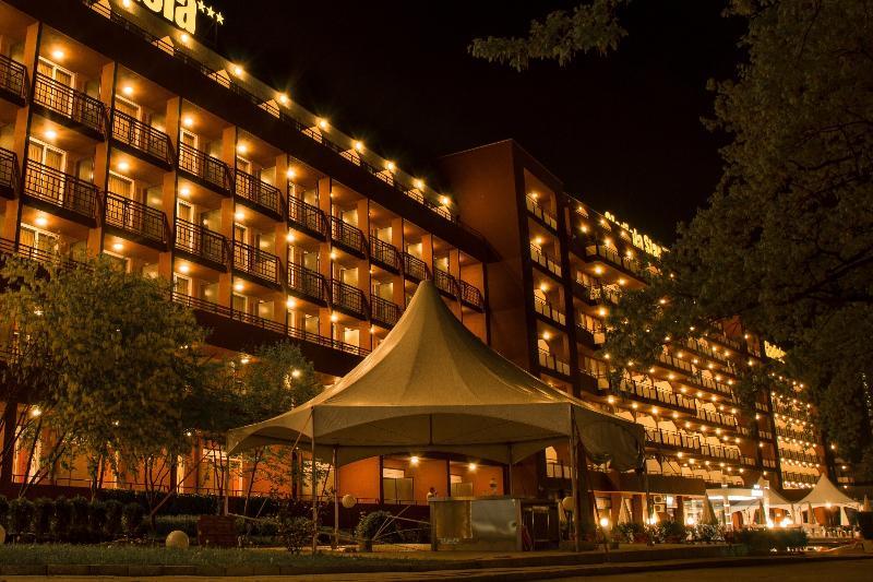 Hotel Gladiola โกลเดน แซนส์ ภายนอก รูปภาพ