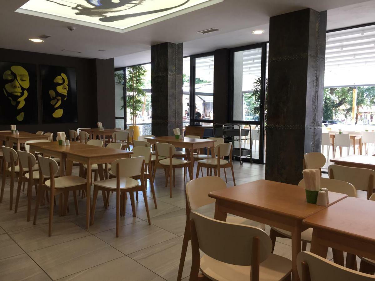 Hotel Gladiola โกลเดน แซนส์ ภายนอก รูปภาพ